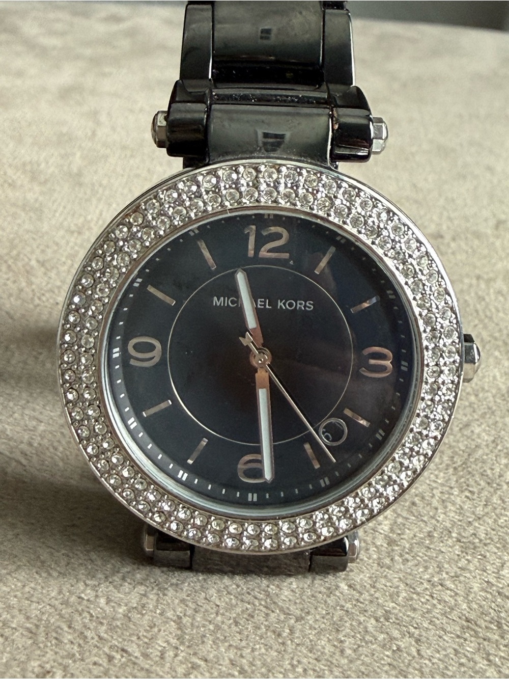 Michael Kors Black Dial Silver Crystal Bezel Bracelet Watch - Picture 3 of 7